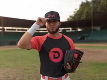 Cargar imagen en el visor de la galería, Divi Colorblock Raglan Jersey